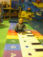 Напольная панель «Пианино»