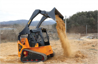 Погрузчик BAWOO BTL300 с бортовым поворотом